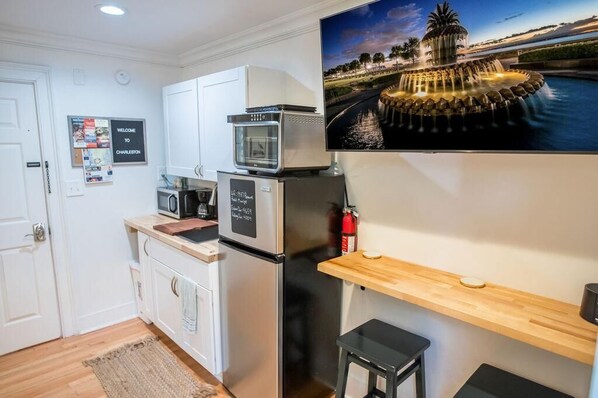 微波炉、烤箱、炉灶、茶具/咖啡用具