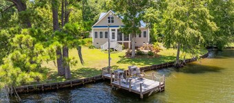 Tie One On! at 4 Bdr Waterfront Lake Marion