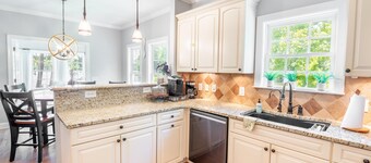 Tie One On! at 4 Bdr Waterfront Lake Marion