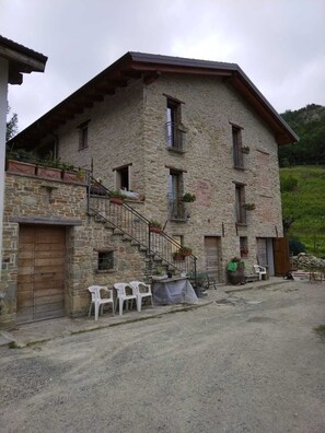 Exterior - Agritourism educational farm The Treasure of MiRo (Piemonte)