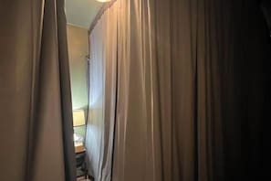 Room - Quesada Homestay (San Francisco)