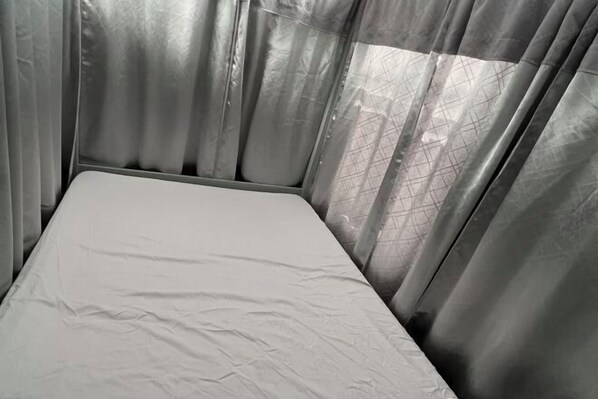 Room - Quesada Homestay (San Francisco)