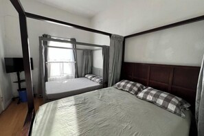 Room - Quesada Homestay (San Francisco)