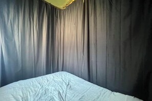 Room - Quesada Homestay (San Francisco)