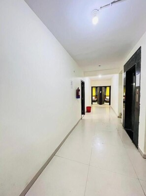 免费 WiFi、床单