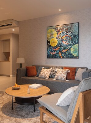 Premium Apartment, 3 Bedrooms, Bathtub, City View | Living area | Smart TV - Zenity Apartment Luxury Ruby (Ho Chi Minh)