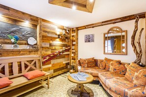 TV, peis og stereoanlegg