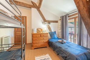 3 Schlafzimmer, Bügeleisen/Bügelbrett, WLAN, Bettwäsche