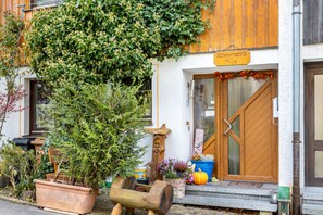 تفاصيل الفندق من الخارج