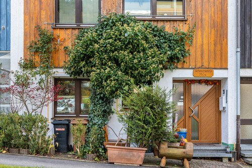 Studio-Apartment 'Storchennest' mit Seeblick und WLAN