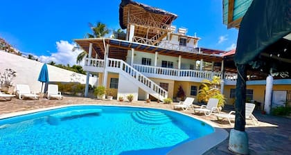 Villa Tropical No. 8, near the beach, Cabarete Caribbean