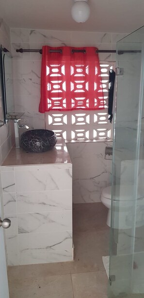 Shower, hair dryer, towels, soap - Villa Tropical No. 8, near the beach, Cabarete Caribbean (Cabarete)