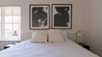 2 makuuhuonetta, työpöytä, silitysrauta/-lauta, Wi-Fi