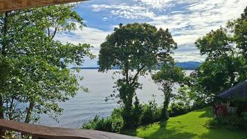 Allergiatestatut vuodevaatteet, tallelokero huoneessa, ilmainen Wi-Fi