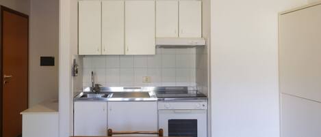 Kühlschrank, Mikrowelle