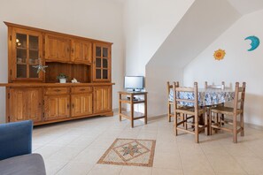 Interior - Welcome to Casa Alessia, a lovely flat located in Nisporto, the perfect tourist resort for those see (Rio dell'Elba)