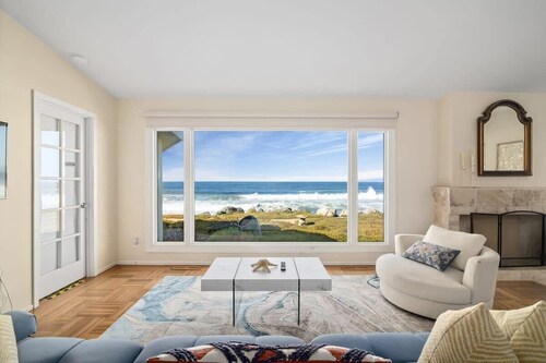 @ Marbella Lane - Oceanfront W/unobstructed Views!