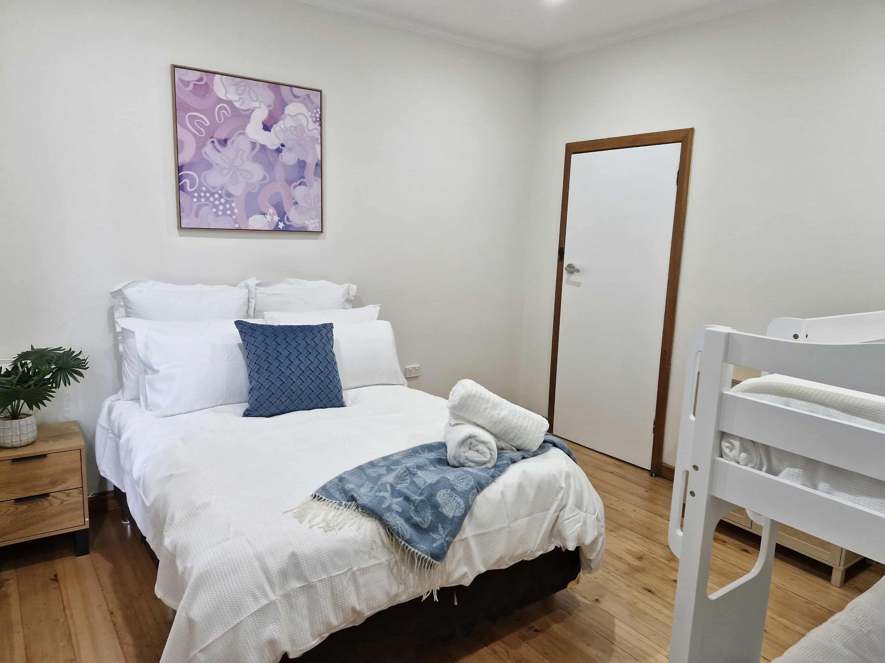 2 bedrooms, bed sheets
