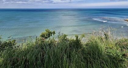 Seabreeze cottage full kitchen sleeps 6 heating and cooling and log fire