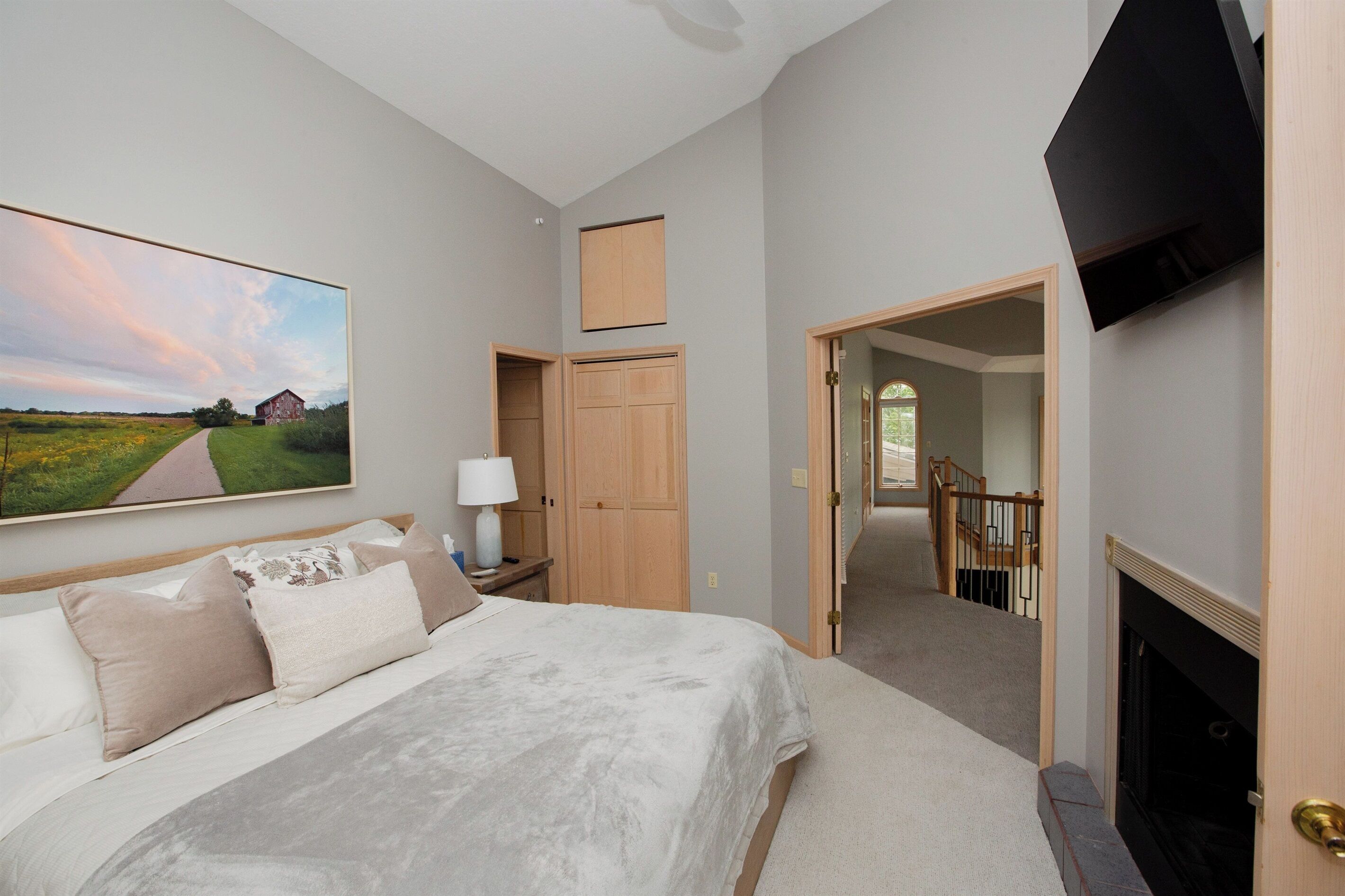 1 Schlafzimmer, Schreibtisch, Bügeleisen/Bügelbrett, Reisekinderbett