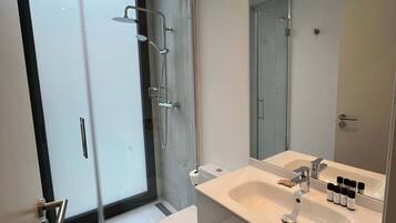 House | 3 bedrooms, high-speed internet