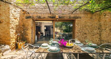 Can Pessal mountain holiday house with private pool near Es Carritx Mallorca