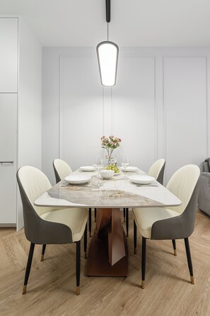 アパートメント バルコニー | 専用キッチン | 電気ポット、トースター