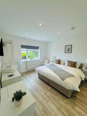 7 camere, ferro/asse da stiro, Wi-Fi, lenzuola