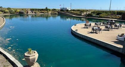 Crescent House - Amazing Coastal Escape