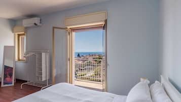 Appartamento, 2 camere da letto, balcone | Ferro/asse da stiro, Wi-Fi gratuito