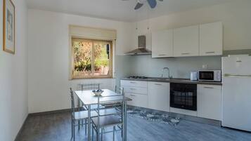 Appartamento, 2 camere da letto, balcone | Cucina privata | Bollitore elettrico