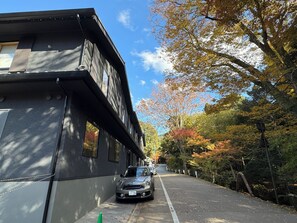 واجهة المنشأة