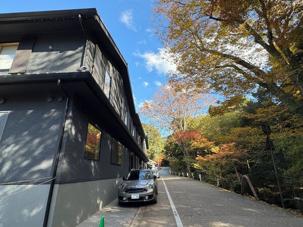 واجهة المنشأة