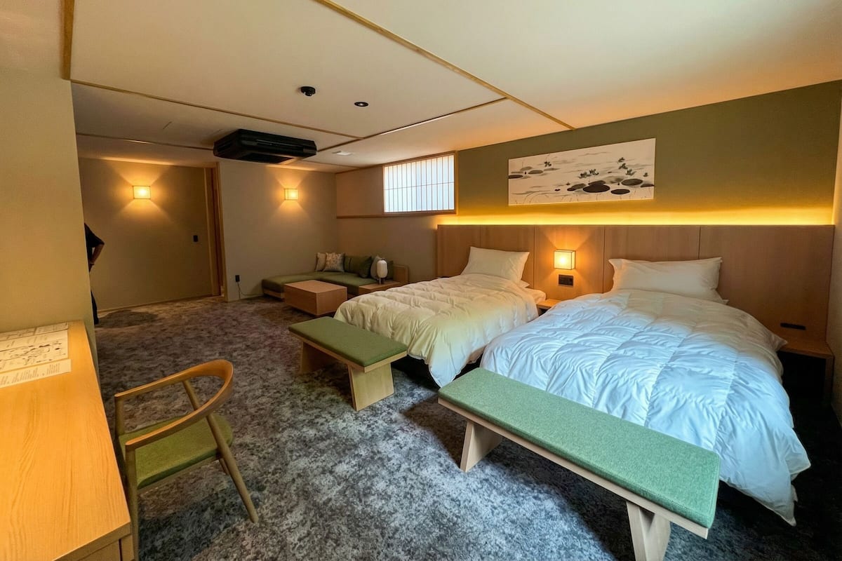 Deluxe Twin Room | Premium bedding, down duvets, free minibar items, in-room safe