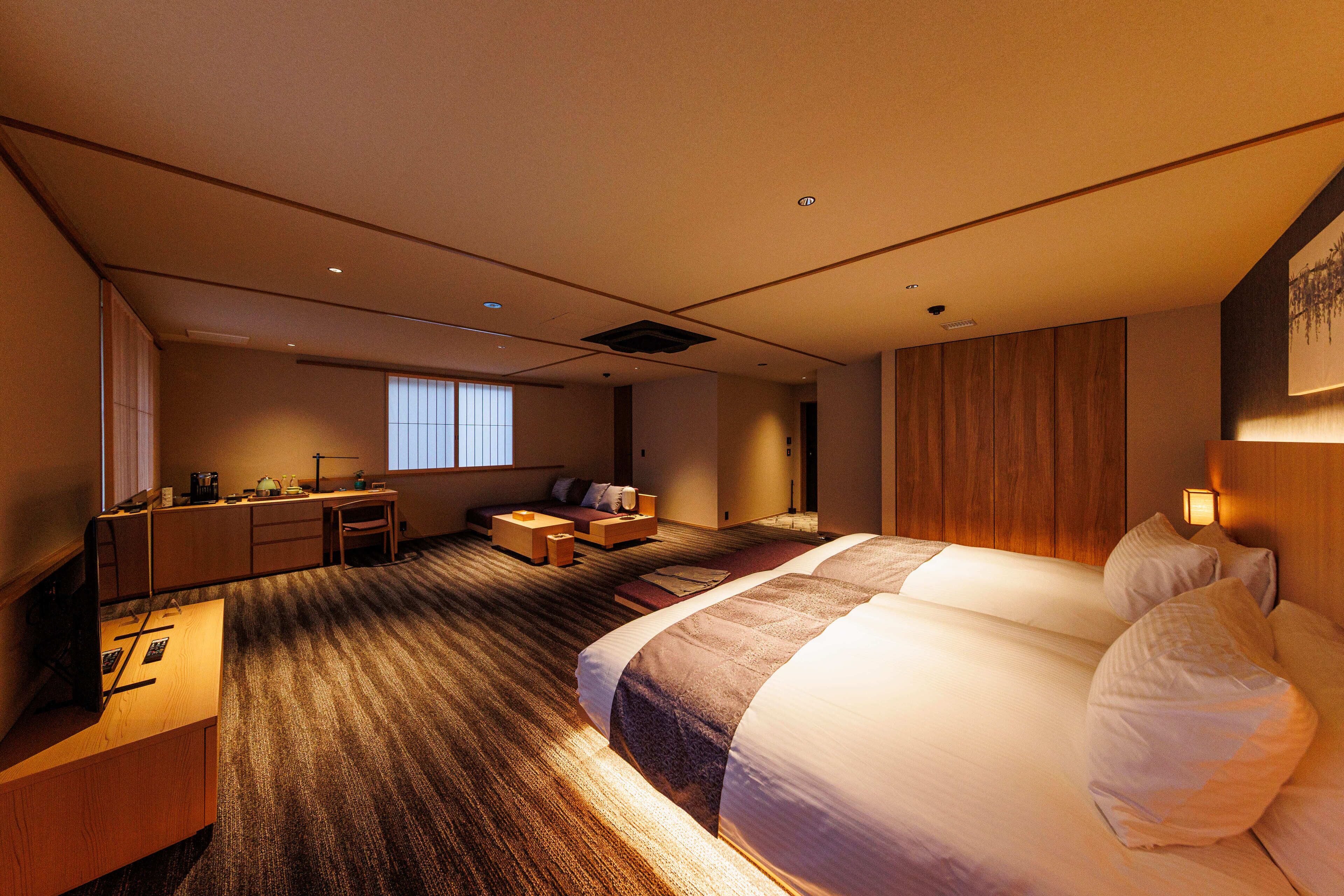 ห้องลักซ์ชัวรี่ทวิน | เครื่องนอนระดับพรีเมียม, ผ้านวมขนเป็ด, มินิบาร์ฟรีบางอย่าง