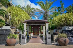 Apartment | 2 bedrooms, Internet - Zen Escape Resort Pool BBQ Retreat (Cairns)