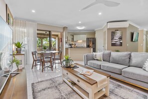 Apartment | 2 bedrooms, Internet - Zen Escape Resort Pool BBQ Retreat (Cairns)