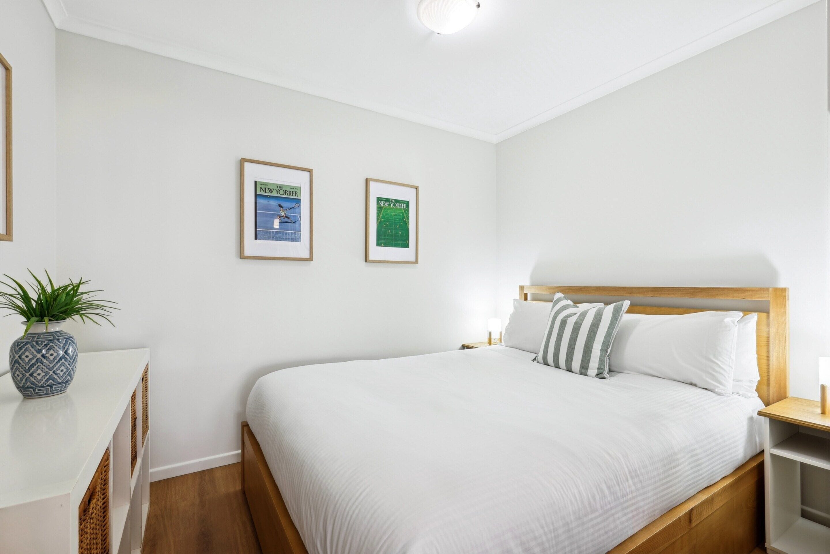 Apartment | 1 bedroom, laptop workspace, iron/ironing board, bed sheets