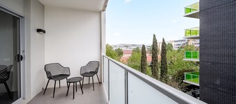 Lakeside 1-bed With A/c, Parking & Balcony