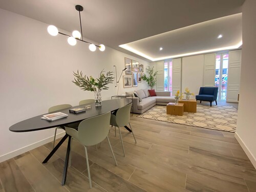 w Bright 2BR w Sunny Terrace in Chueca