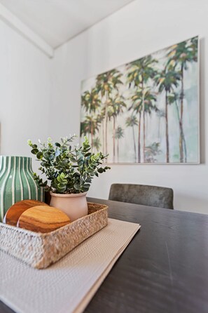 Apartment | 1 bedroom, Internet - Waterfront Bliss Harbour Lights I Gym City (Cairns)
