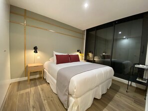 House - w Stylish 2BR w Sunny Terrace in Chueca (Madrid)
