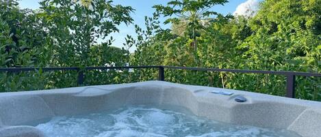 Bain à remous extérieur