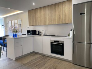 2 bedrooms, Internet - w Trendy 2BR w Sunny Terrace in Chueca (Madrid)