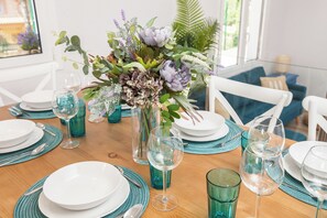 Dining - Casa Azulino – Spacious villa with pool, terrace & garden on the Costa Brava (Lloret de Mar)