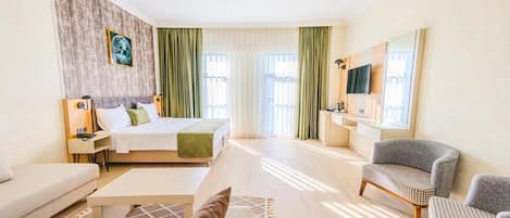 Deluxe kamer | Een minibar, een laptopwerkplek, gratis wifi