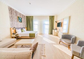 Deluxe Double Room, City View | Desk, laptop workspace, free WiFi