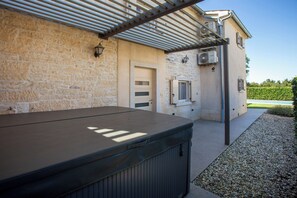 Standard-Haus, Mehrere Schlafzimmer, 2 Bäder (Casa Cassianus) | Terrasse/Patio