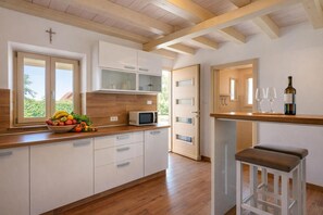 Fridge, microwave, oven, stovetop - Casa Cassianus (Sveti Petar u Sumi)