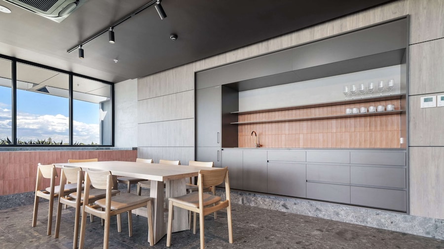 Fremantle 1-bed Close to Beach & Shops